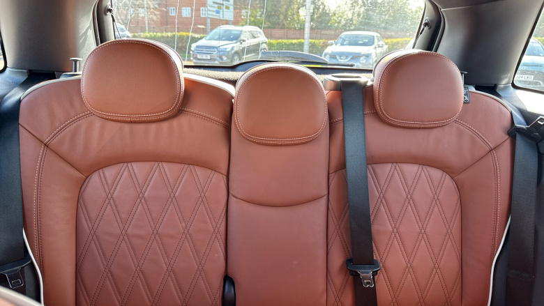 MINI Hatchback 1.5 Cooper Exclusive 5dr Petrol Hatchback